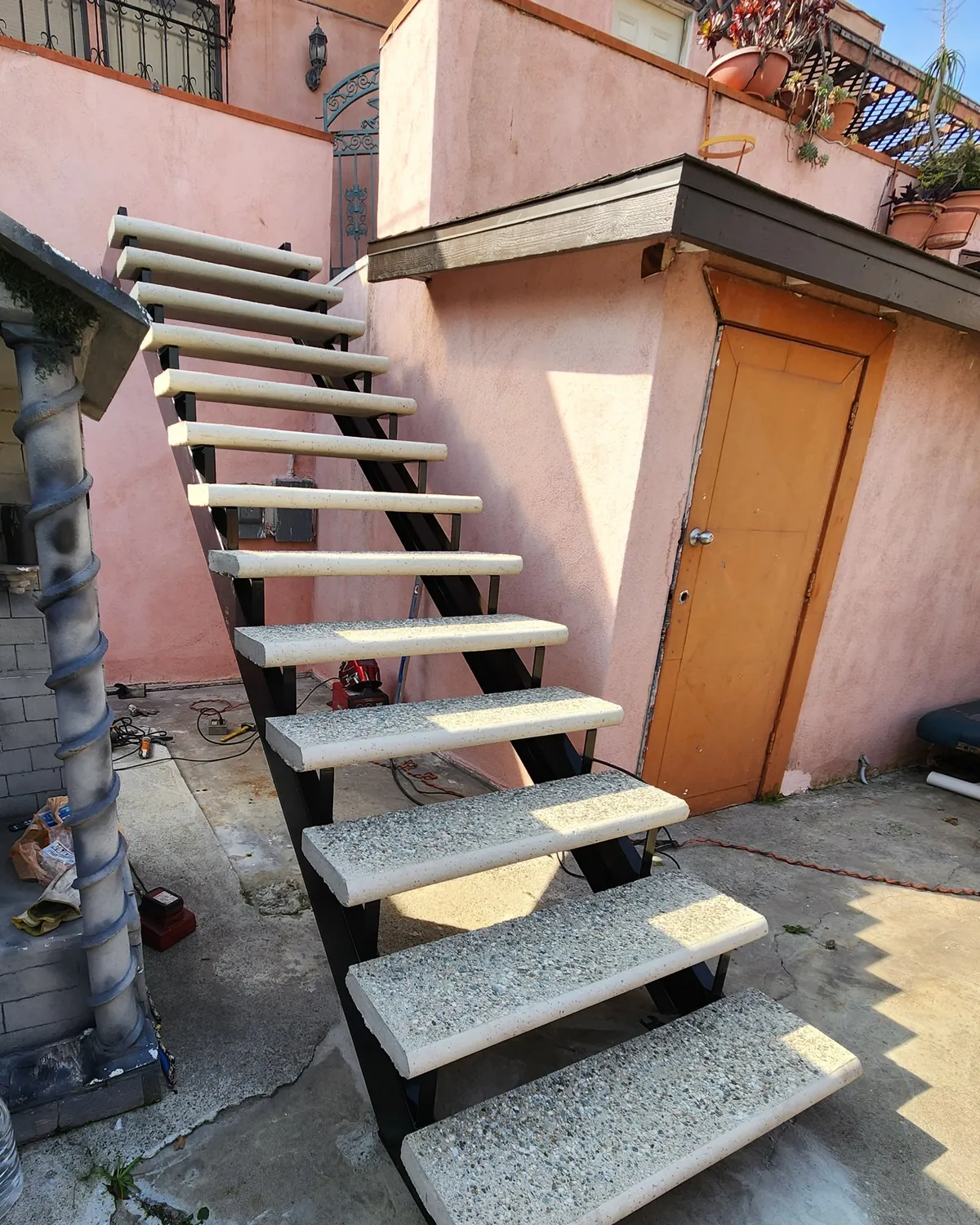 Steel-stringer staircase